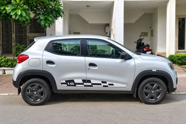 Renault KWID 1.0 RXT Optional Second-hand 2017 Renault KWID 1.0 RXT Optional for sale in Noida
