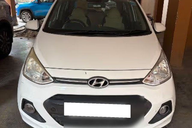 Second-hand 2014 Hyundai Grand i10 AT Asta for sale in Nagpur