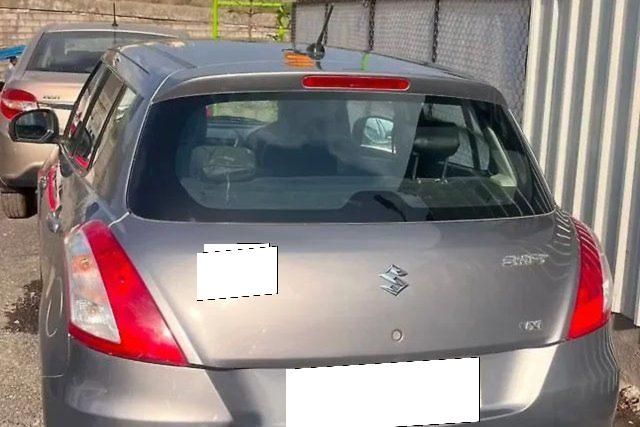 Maruti Suzuki Swift VXI Second-hand 2013 Maruti Suzuki Swift VXI for sale in Pune