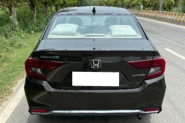 Second-hand 2022 Honda Amaze 2nd Gen VX BSVI for sale in Noida