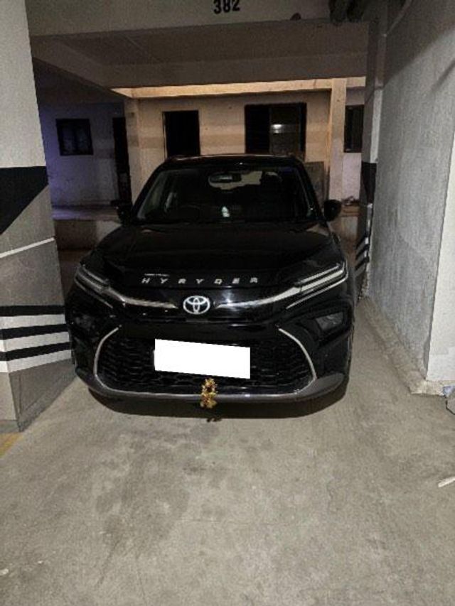 Toyota Hyryder G Second-hand 2025 Toyota Hyryder G for sale in Bangalore