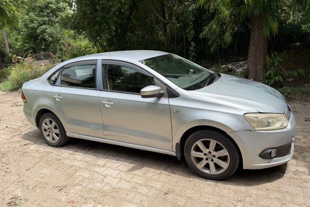 Volkswagen Vento Petrol Highline Second-hand 2012 Volkswagen Vento Petrol Highline for sale in New Delhi