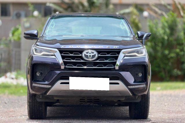 Second-hand 2022 Toyota Fortuner 4X2 AT BSVI for sale in Surat