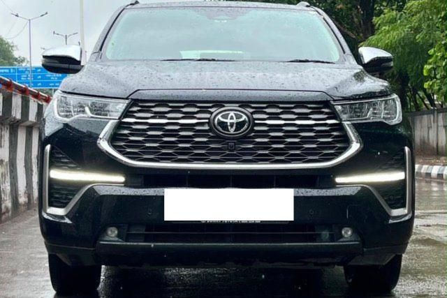Second-hand 2025 Toyota Innova Hycross ZX(O) Hybrid for sale in New Delhi