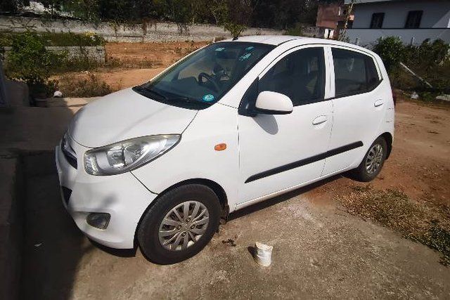 Hyundai i10 Sportz Second-hand 2014 Hyundai i10 Sportz for sale in Bangalore