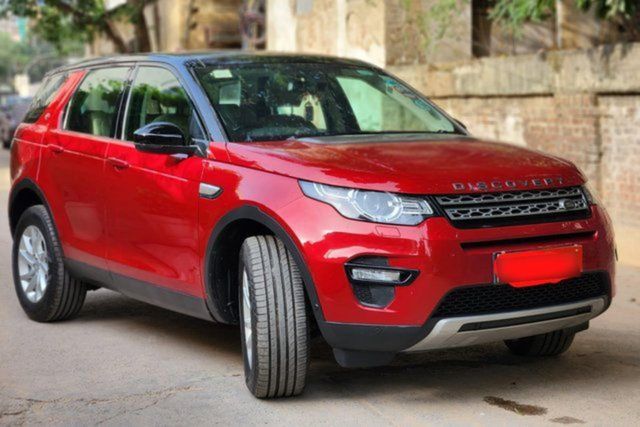 Second-hand 2019 Land Rover Discovery Sport TD4 HSE 7S for sale in New Delhi