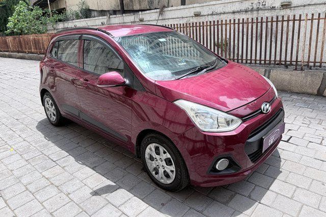 Hyundai Grand i10 Sportz Second-hand 2016 Hyundai Grand i10 Sportz for sale in Thane