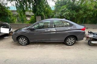 318 Used Honda City in Delhi