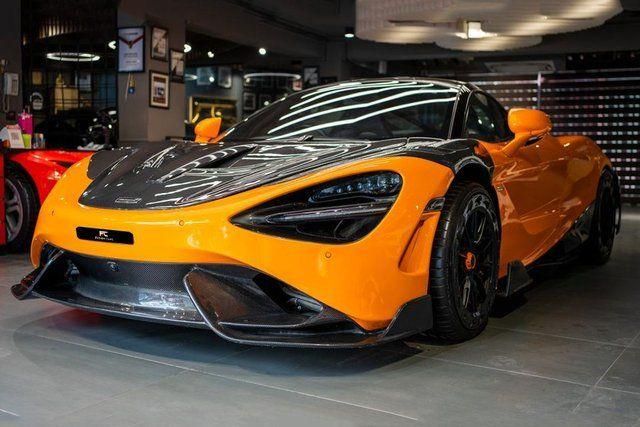 Second-hand 2022 Mclaren GT V8 for sale in New Delhi