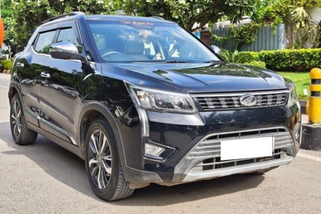 Mahindra XUV300 W8 Option Diesel BSIV Second-hand 2019 Mahindra XUV300 W8 Option Diesel BSIV for sale in Indore