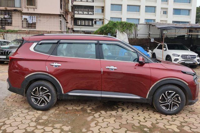 Kia Carens Luxury Plus Turbo 2022-2023 Second-hand 2022 Kia Carens Luxury Plus Turbo 2022-2023 for sale in Mumbai