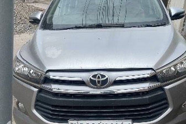 Second-hand 2017 Toyota Innova Crysta 2.4 G MT BSIV for sale in Hisar