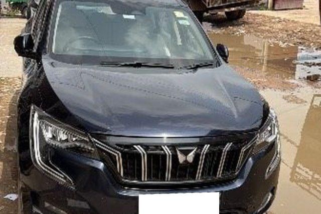 Mahindra XUV700 AX7 Diesel AT BSVI Second-hand 2023 Mahindra XUV700 AX7 Diesel AT BSVI for sale in Lucknow