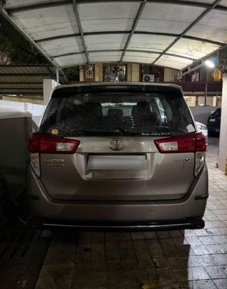 Used Toyota Innova 2.5 G (Diesel) 7 Seater BS IV