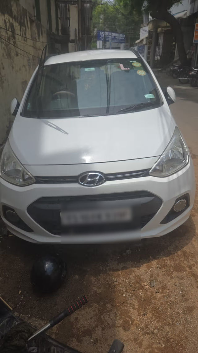 Hyundai Grand i10 1.2 Kappa Sportz BSIV Second-hand 2017 Hyundai Grand i10 1.2 Kappa Sportz BSIV for sale in Hyderabad