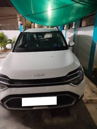 Used Kia Carens Premium