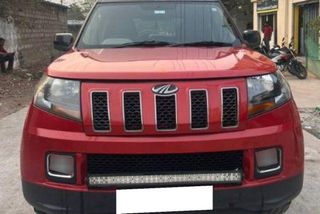 Used Mahindra TUV 300 T10