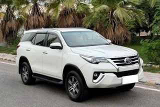 Used Toyota Fortuner 2.8 4WD AT