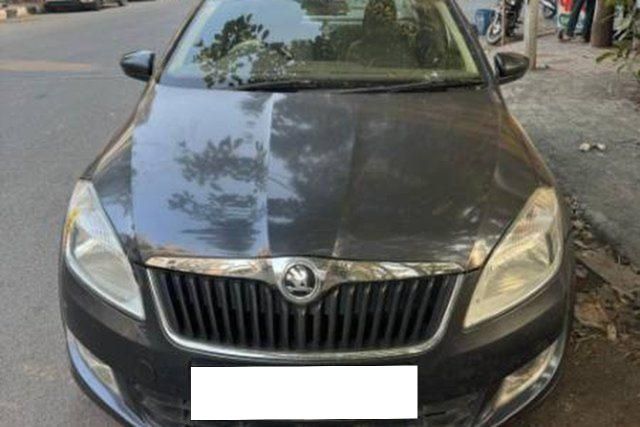 Second-hand 2016 Skoda Rapid 1.5 TDI Ambition for sale in Surat