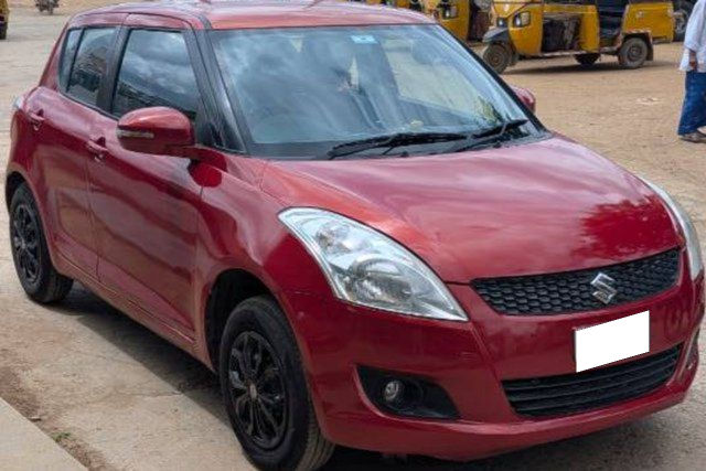 Second-hand 2012 Maruti Suzuki Swift VXI for sale in Hyderabad