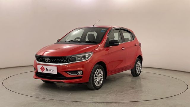 Second-hand 2023 Tata Tiago XZ CNG for sale in Pune