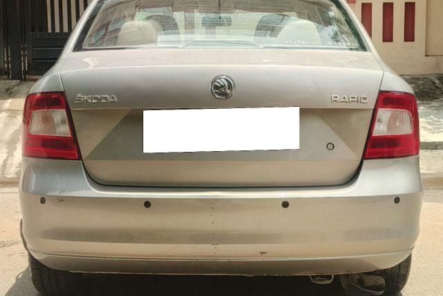 Skoda Rapid 1.6 MPI AT Style Second-hand 2015 Skoda Rapid 1.6 MPI AT Style for sale in Bangalore