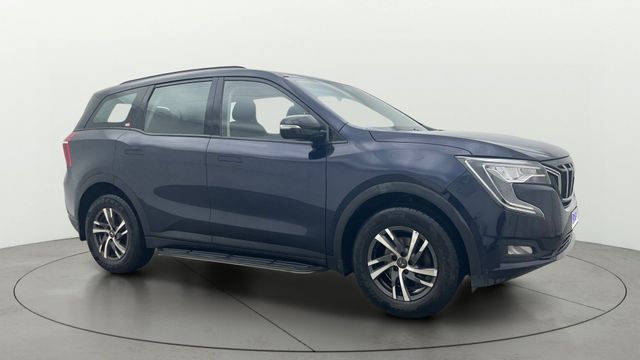 Second-hand 2022 Mahindra XUV700 AX5 AT BSVI for sale in Bangalore