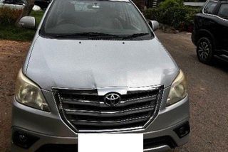 Used 2.5 Z Diesel 7 Seater BS IV