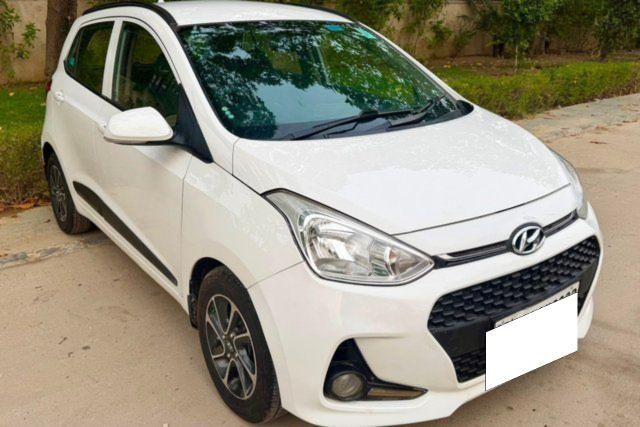 Second-hand 2017 Hyundai i10 Sportz 1.1L for sale in New Delhi