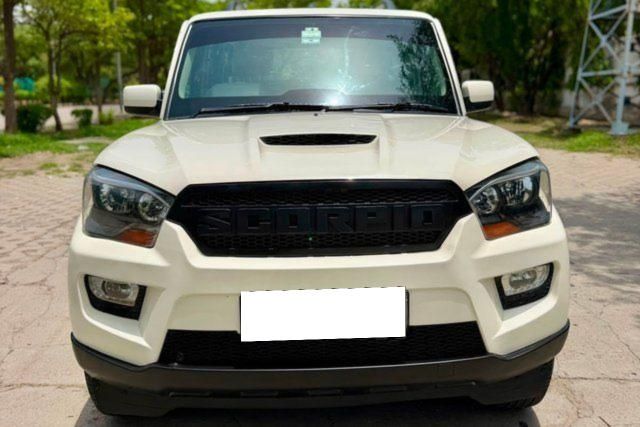 Mahindra Scorpio 1.99 S6 Plus Second-hand 2017 Mahindra Scorpio 1.99 S6 Plus for sale in New Delhi