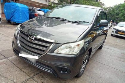Used 2.5 G (Diesel) 7 Seater