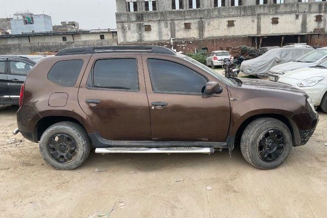 Renault Duster Petrol RxL Second-hand 2014 Renault Duster Petrol RxL for sale in New Delhi