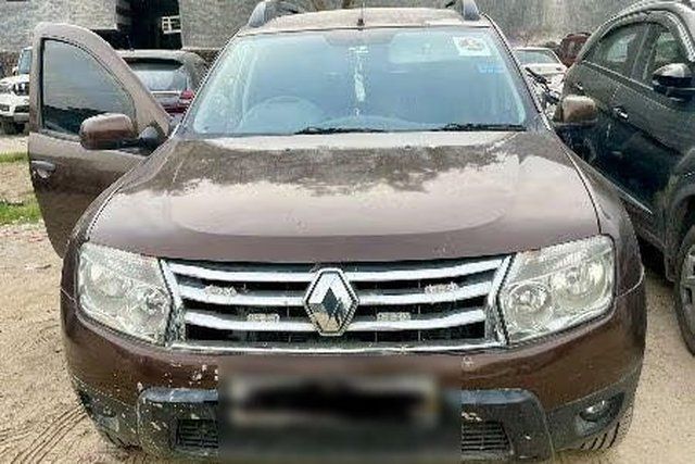 Renault Duster Petrol RxL Second-hand 2014 Renault Duster Petrol RxL for sale in New Delhi