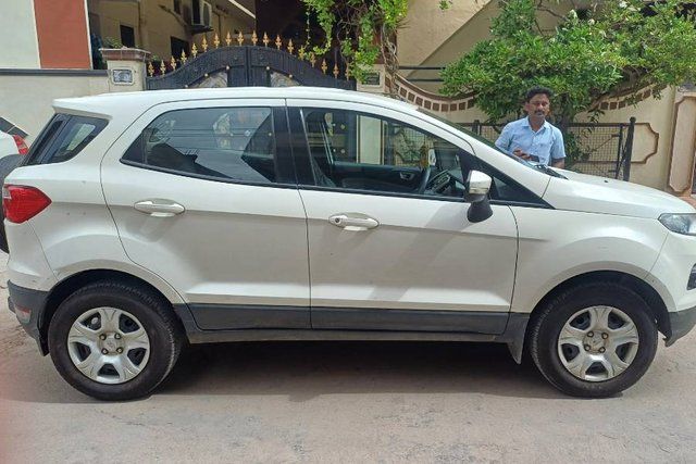 Ford Ecosport 1.5 Ti VCT MT Trend Second-hand 2015 Ford Ecosport 1.5 Ti VCT MT Trend for sale in Hyderabad