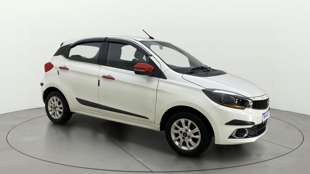 Tata Tiago 1.2 Revotron XZ Second-hand 2017 Tata Tiago 1.2 Revotron XZ for sale in Ahmedabad