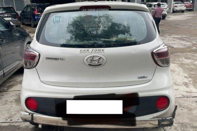 Second-hand 2017 Hyundai i10 Magna 1.1L for sale in Lucknow