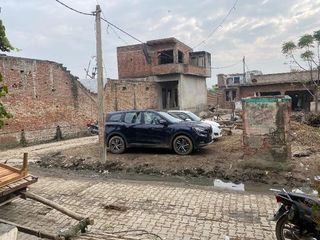 Used Mahindra XUV700 AX5 5Str