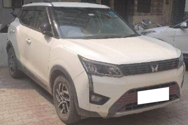 Mahindra XUV300 W8 BSVI Second-hand 2023 Mahindra XUV300 W8 BSVI for sale in Zirakpur