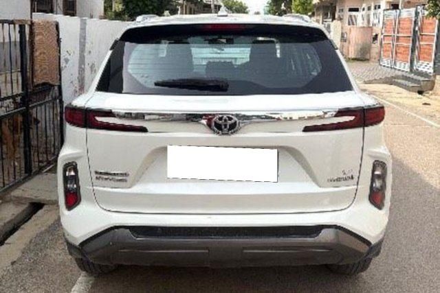 Second-hand 2023 Toyota Hyryder V HYBRID BSVI for sale in Sri Karanpur
