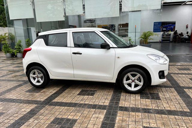 Maruti Suzuki Swift LXI Second-hand 2021 Maruti Suzuki Swift LXI for sale in Mohali