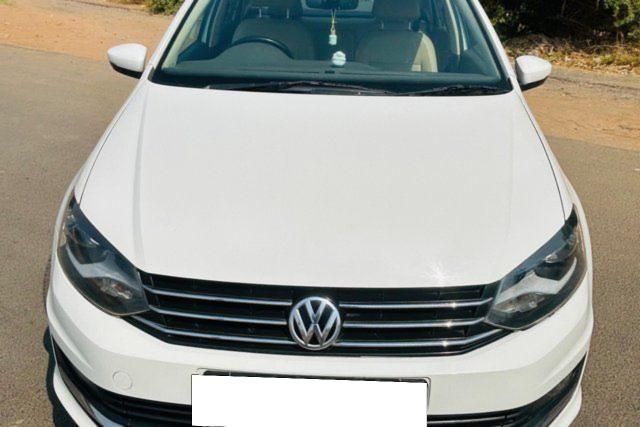 Volkswagen Vento 1.2 TSI Highline AT Second-hand 2017 Volkswagen Vento 1.2 TSI Highline AT for sale in Vadodara