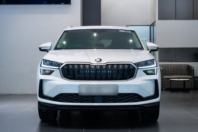 Skoda Kodiaq Lounge Second-hand 2025 Skoda Kodiaq Lounge for sale in Kolkata