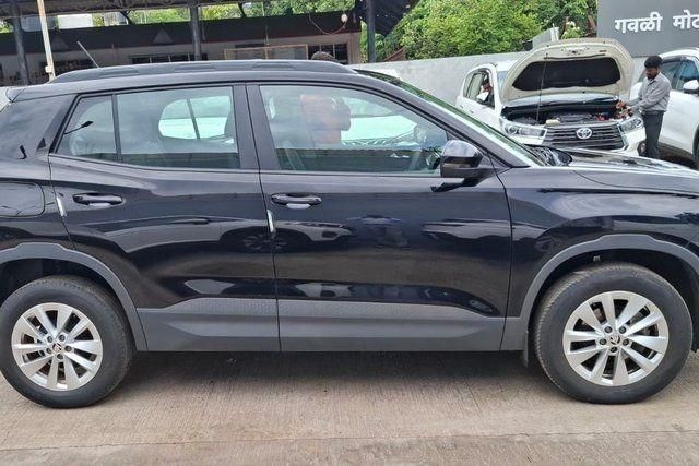 Skoda Kylaq Signature AT Second-hand 2025 Skoda Kylaq Signature AT for sale in Mumbai