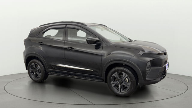 Second-hand 2024 Tata Nexon 1.2 Revotron XTA for sale in New Delhi