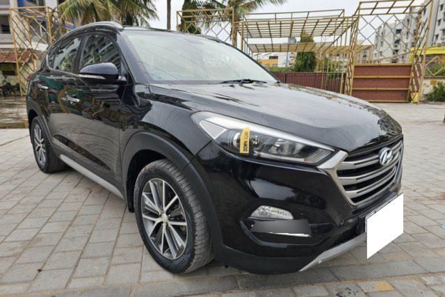 Hyundai Tucson 2.0 e-VGT 2WD AT GL Second-hand 2018 Hyundai Tucson 2.0 e-VGT 2WD AT GL for sale in Ahmedabad