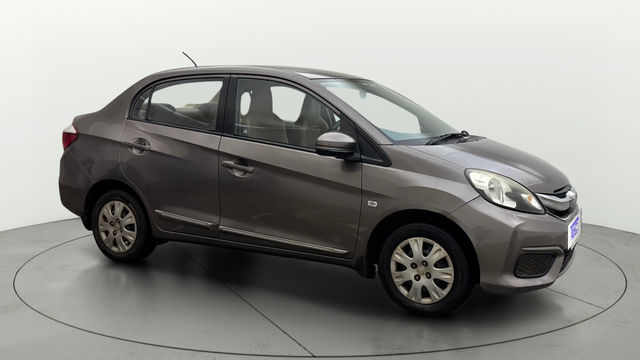 Second-hand 2017 Honda Amaze S Petrol BSIV for sale in Hyderabad