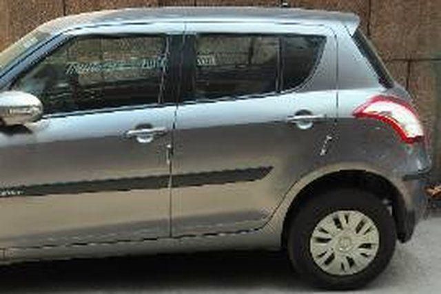 Maruti Suzuki Swift VXI Second-hand 2012 Maruti Suzuki Swift VXI for sale in New Delhi
