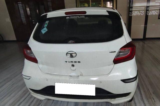 Second-hand 2023 Tata Tiago XT CNG for sale in Surat