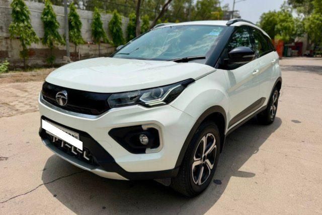 Tata Nexon XZA Plus AMT Second-hand 2023 Tata Nexon XZA Plus AMT for sale in New Delhi