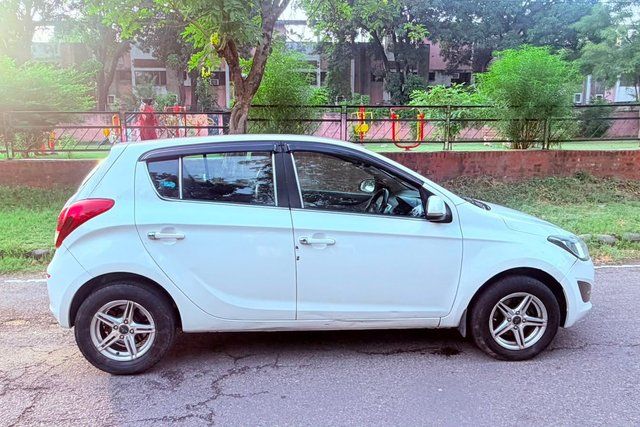 Hyundai i20 Sportz 1.4 CRDi Second-hand 2013 Hyundai i20 Sportz 1.4 CRDi for sale in Chandigarh